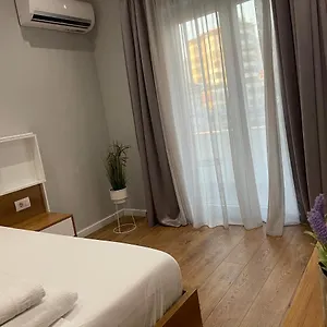 andys-rooms.hotels-in-tirana.com/